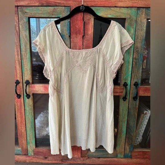 Magnolia Pearl Rare top - Picture 2 of 3